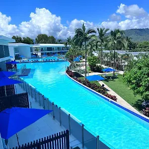 **** Aparthotel Pool Australia